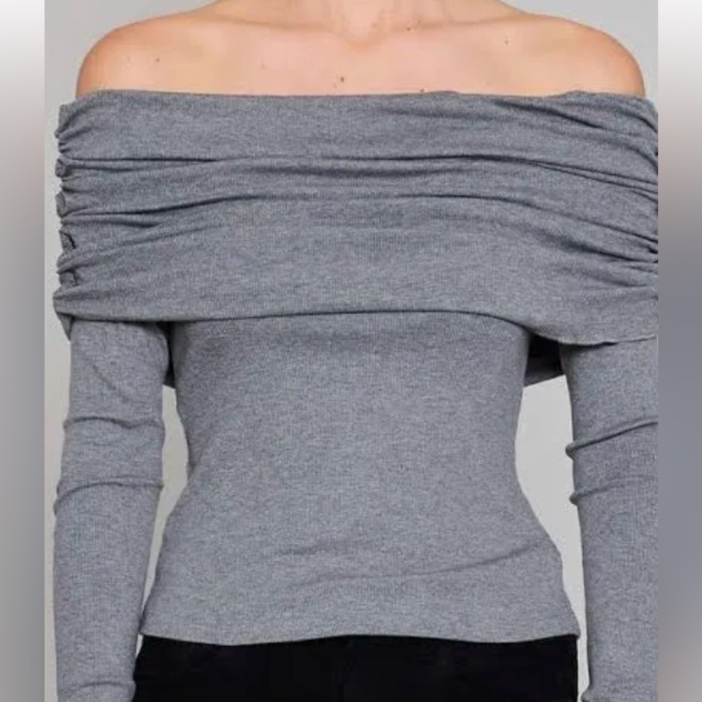 MELLODAY Gray Off-the-Shoulder Sweater